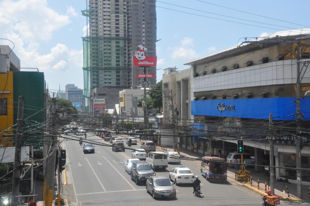 Skyblue Hotel Cebu Stadt Exterior foto
